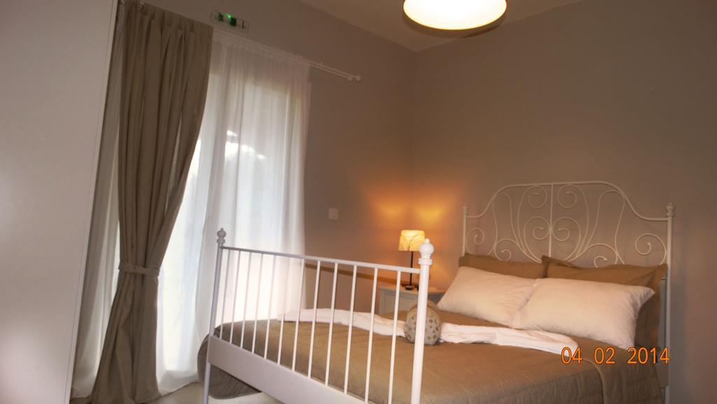 Smaragdi Studios Pefkari Habitación foto
